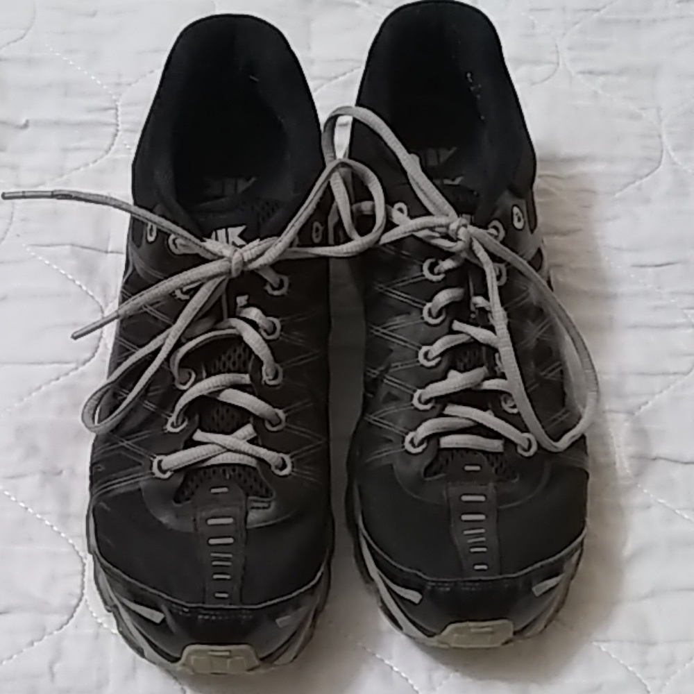 Nike air Max size 10 men's shoes